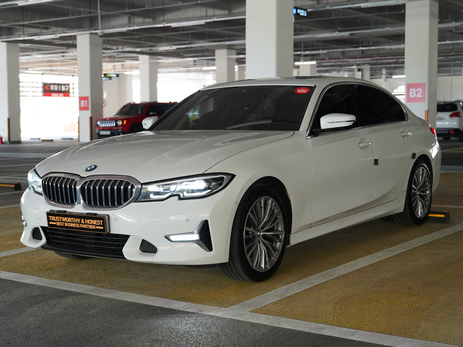 320i Luxury
