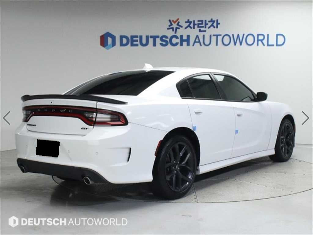 Dodge Charger — photo 02