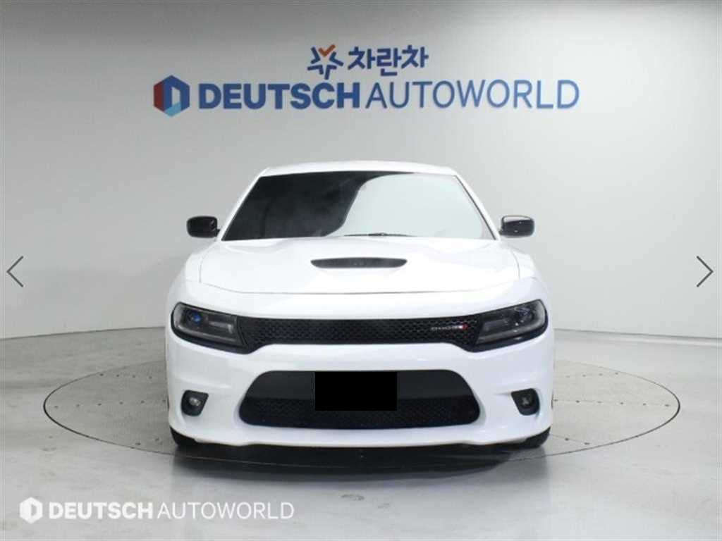 Dodge Charger — photo 03