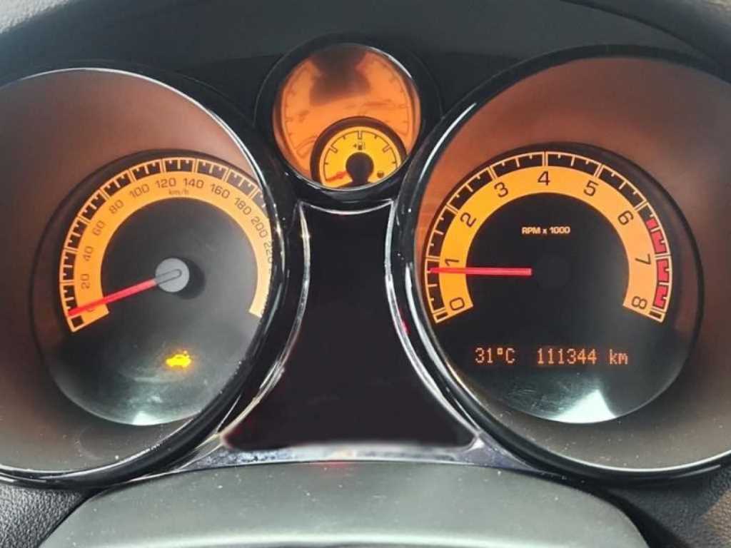 CHEVROLET G2X — photo 06