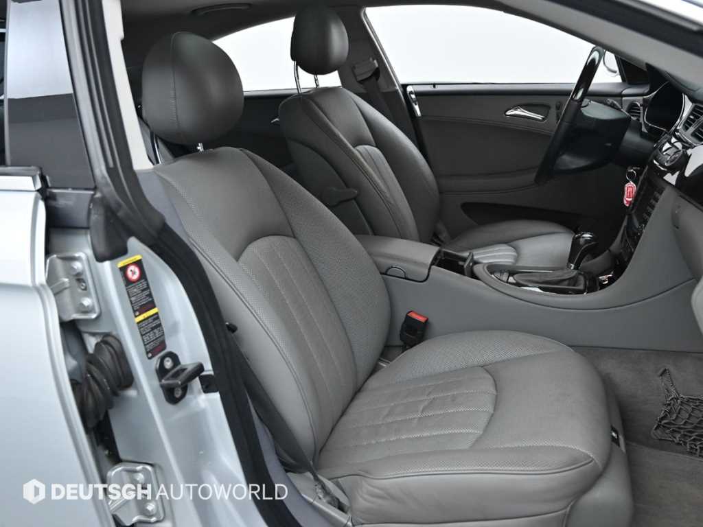 Mercedes-Benz CLS-Class — photo 11