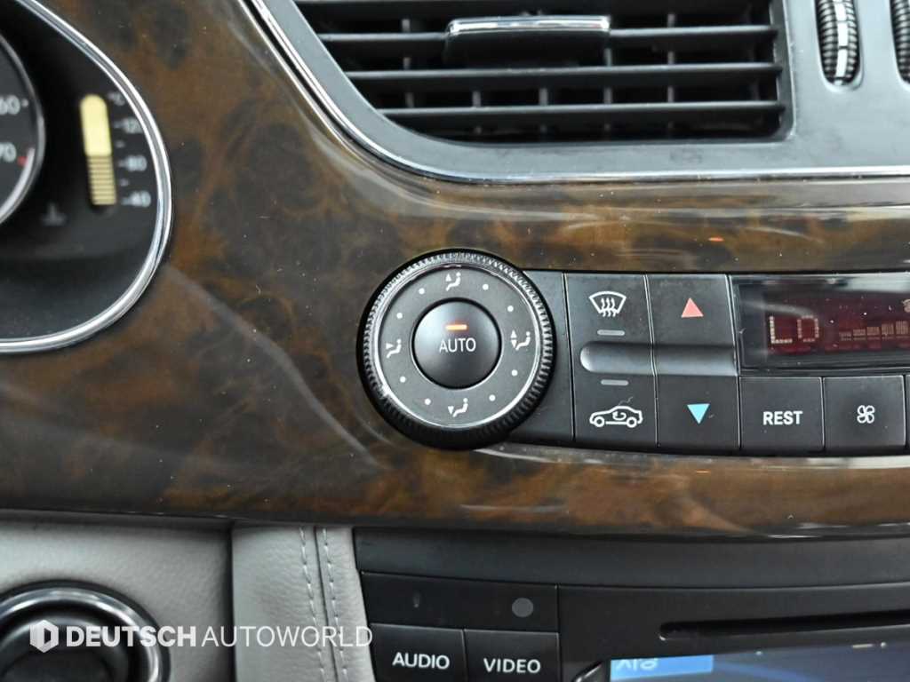 Mercedes-Benz CLS-Class — photo 17