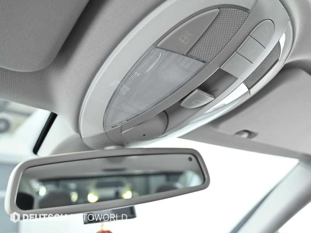 Mercedes-Benz CLS-Class — photo 18