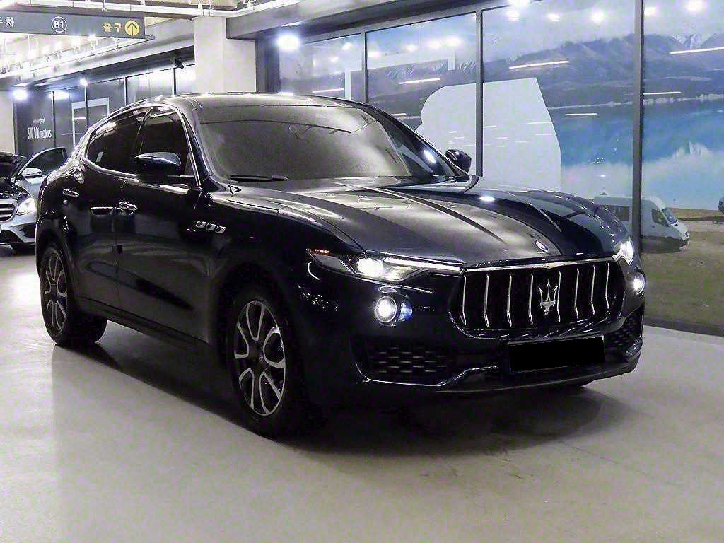 Maserati Levante — photo 01