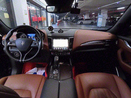 Maserati Levante — photo 10