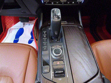 Maserati Levante — photo 12