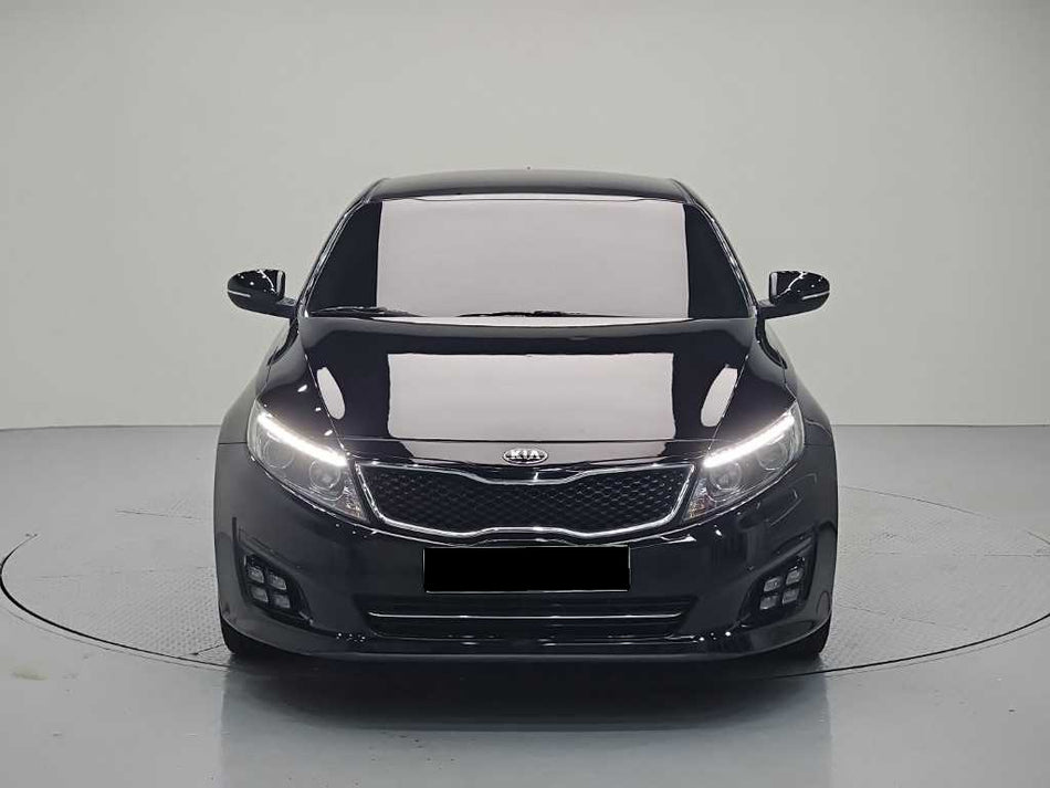 Kia K5 — photo 01
