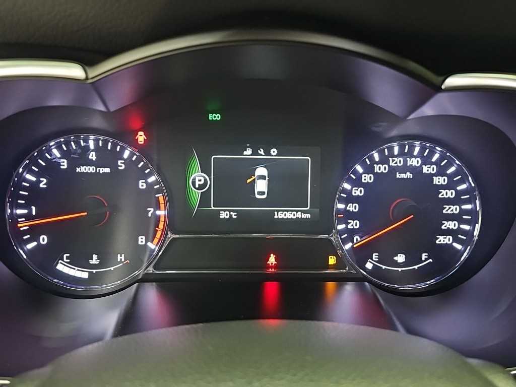 Kia K5 — photo 06