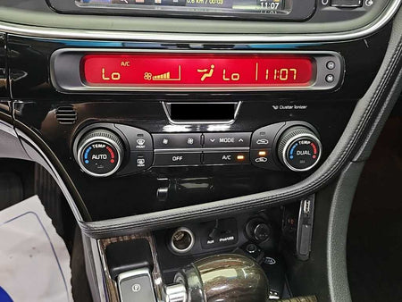 Kia K5 — photo 10