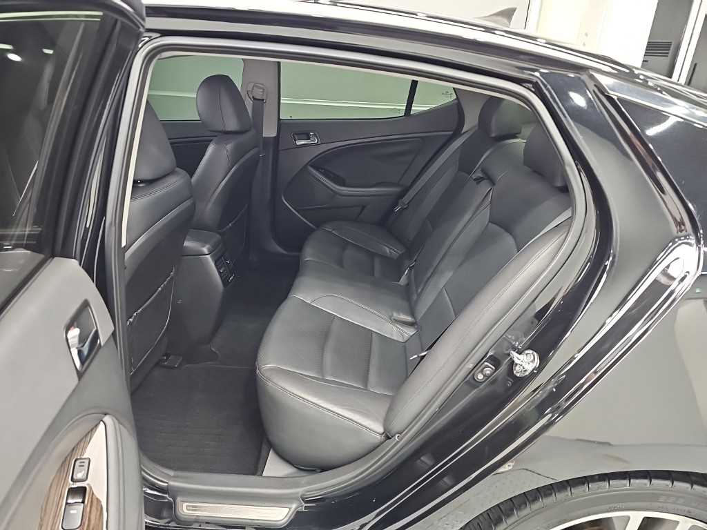 Kia K5 — photo 12