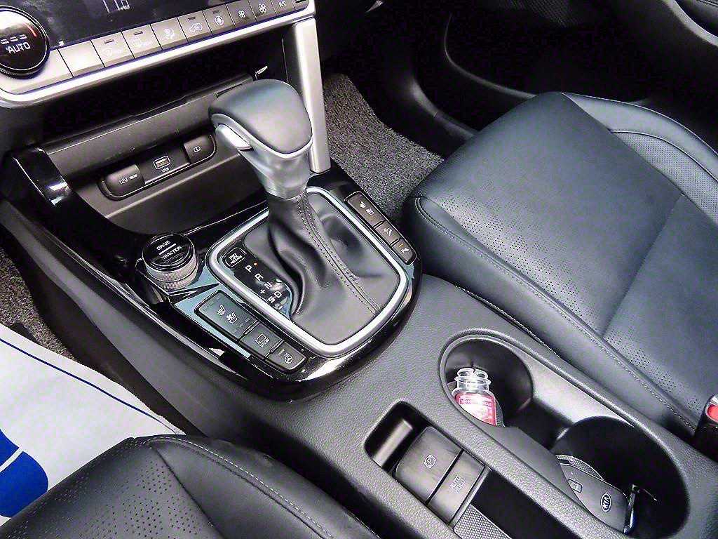 Kia Seltos — photo 12