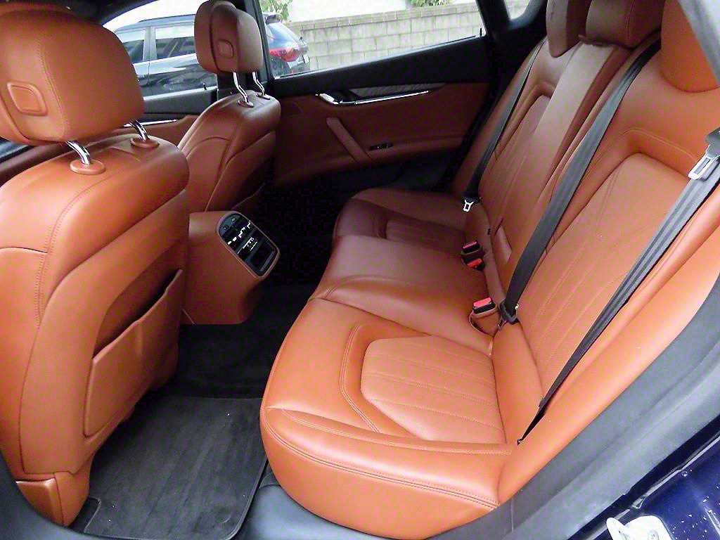 Maserati Quattroporte — photo 06