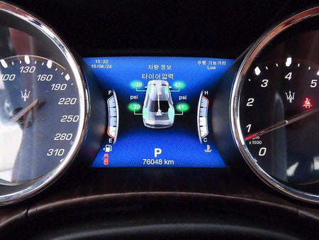 Maserati Quattroporte — photo 09
