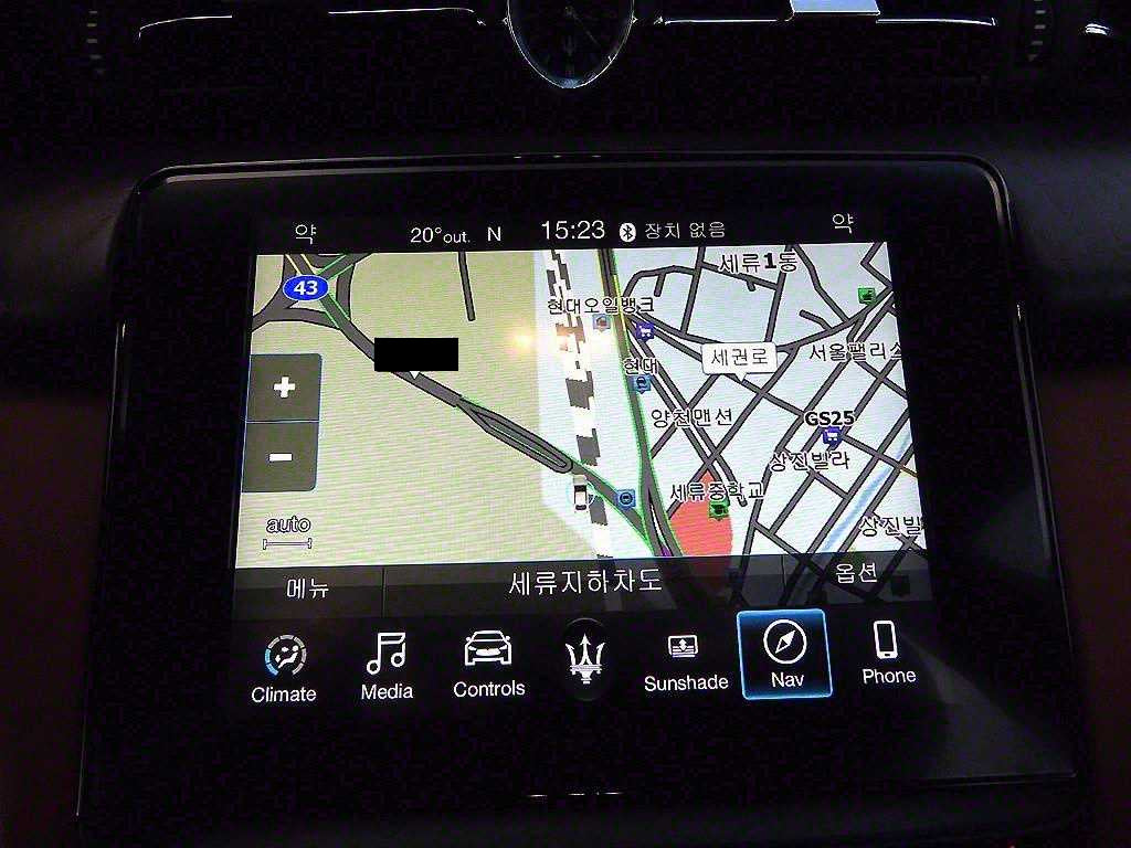 Maserati Quattroporte — photo 13
