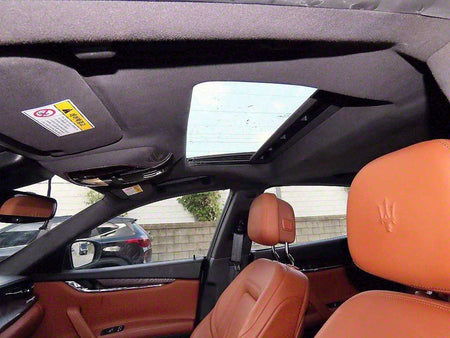 Maserati Quattroporte — photo 18