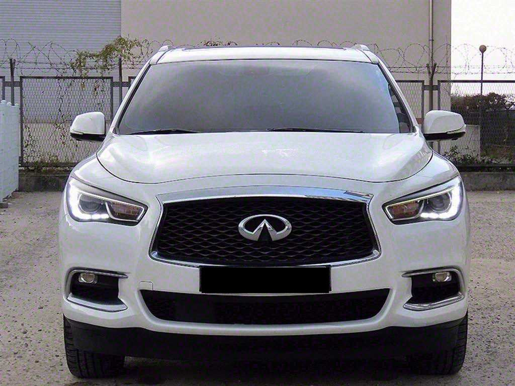 Infiniti QX60 — photo 01