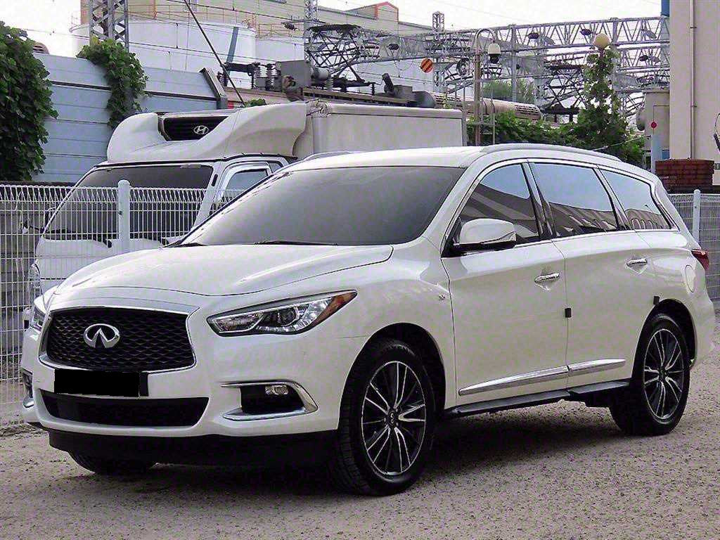 Infiniti QX60 — photo 02