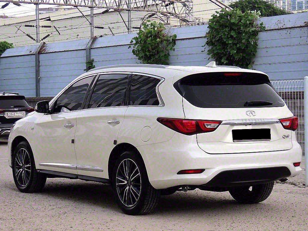 Infiniti QX60 — photo 03