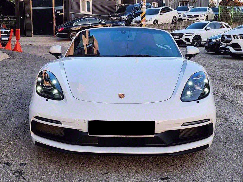 Porsche 718 — photo 01