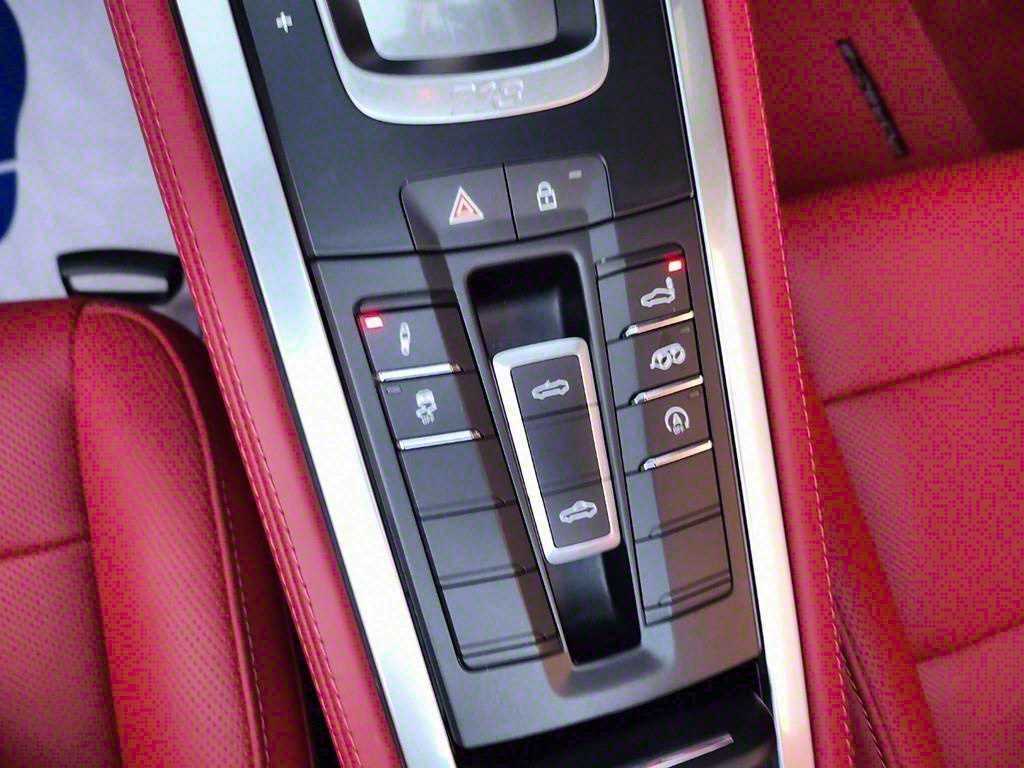 Porsche 718 — photo 11