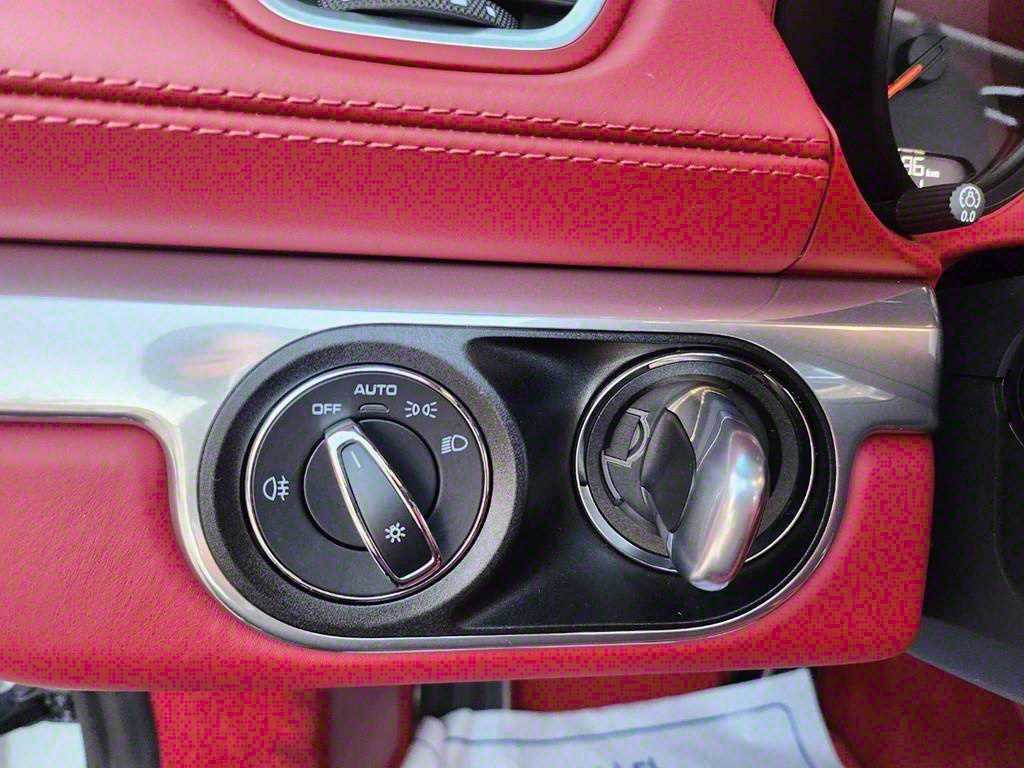 Porsche 718 — photo 13