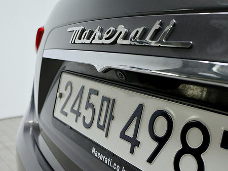 Maserati Ghibli — photo 13