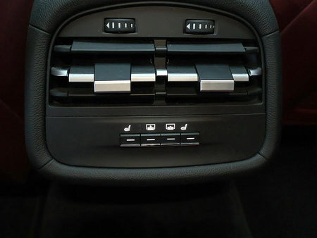 Maserati Ghibli — photo 17