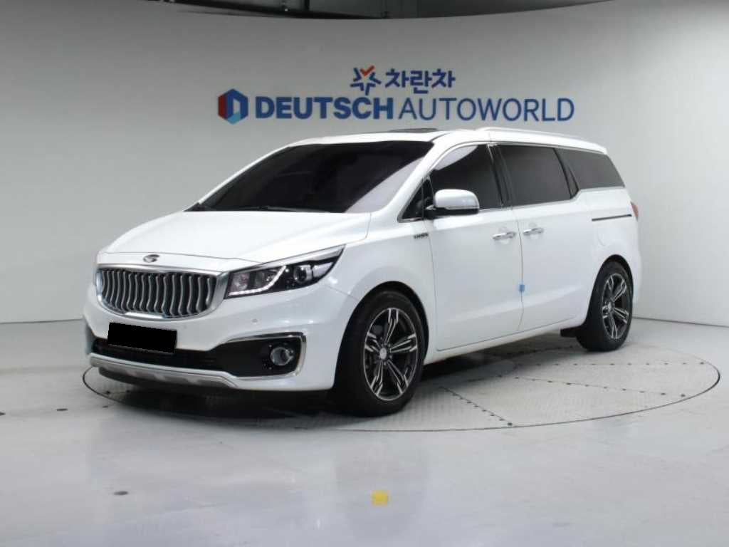 Kia Carnival — photo 01
