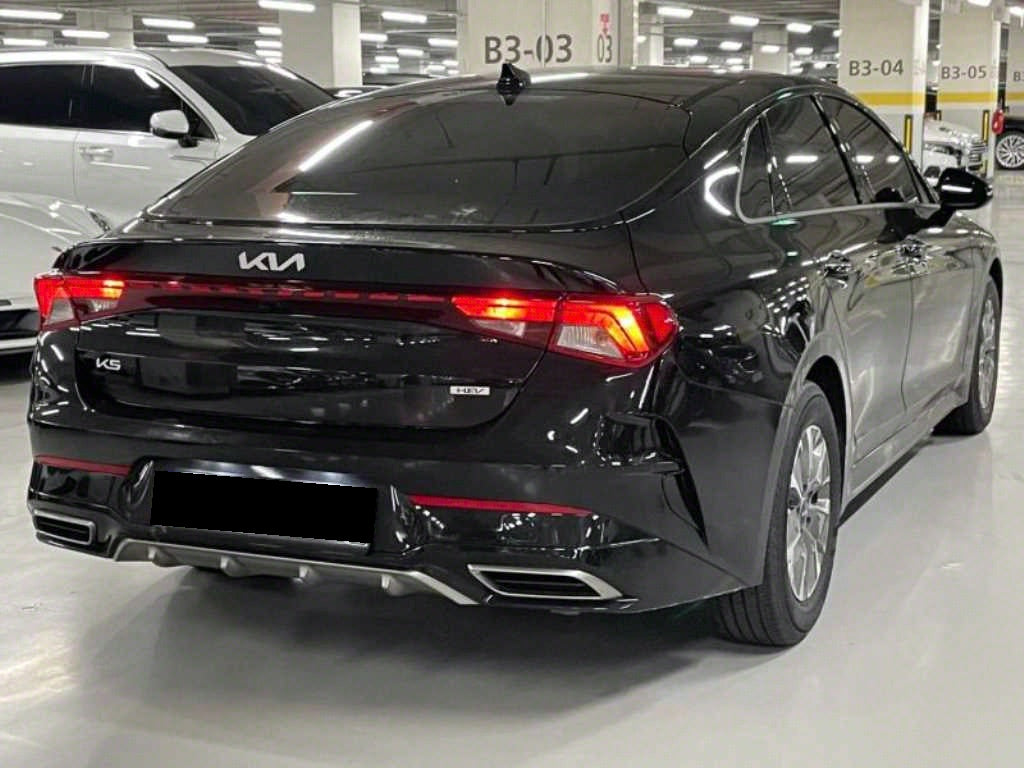 Kia K5 — photo 04