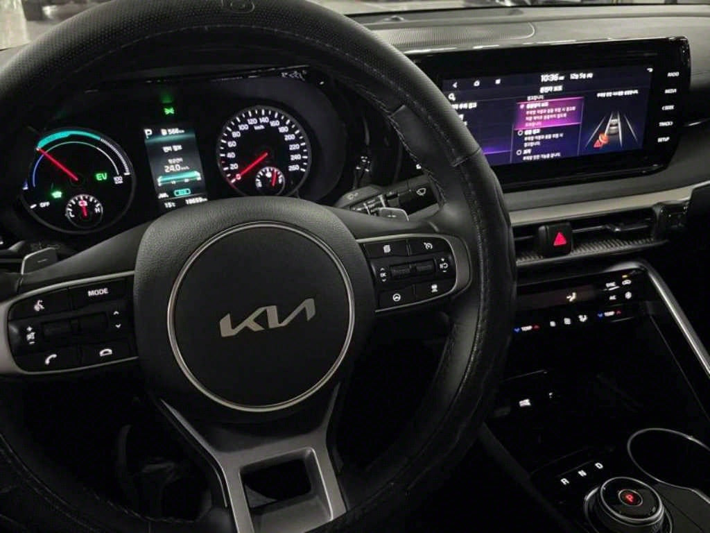 Kia K5 — photo 12