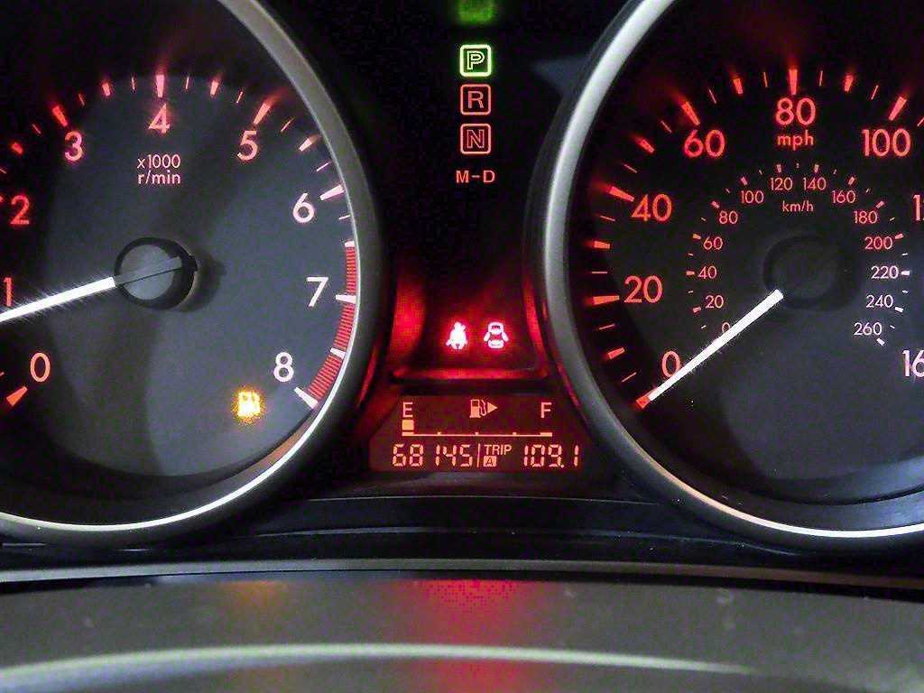 Mazda Mazda 3 — photo 09