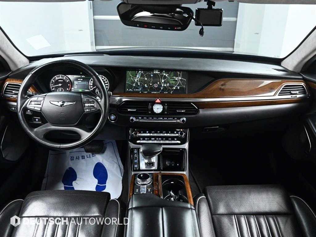 Genesis EQ900 — photo 08