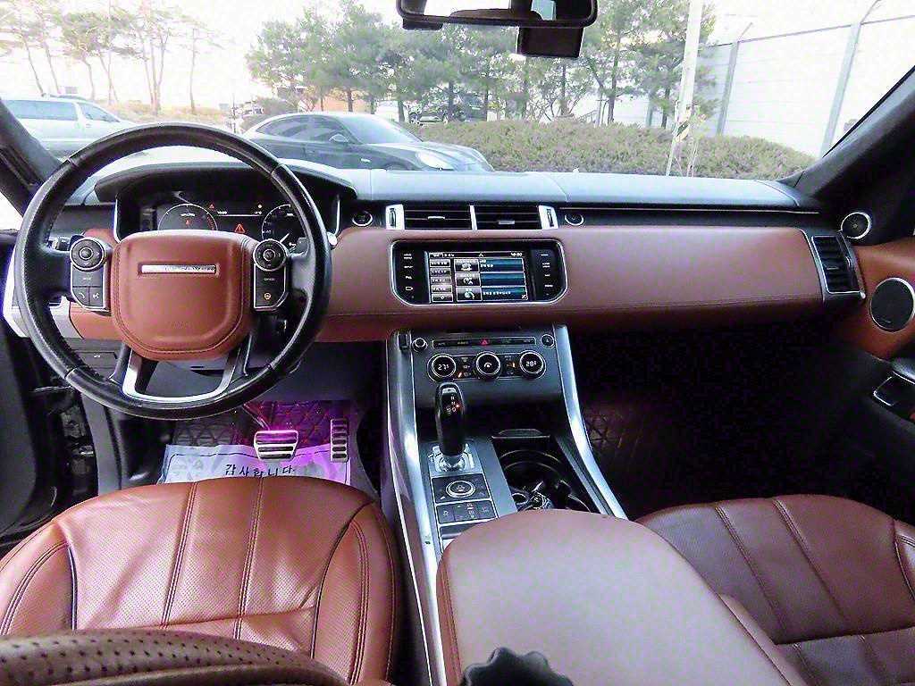 Land Rover Range Rover Sport — photo 07