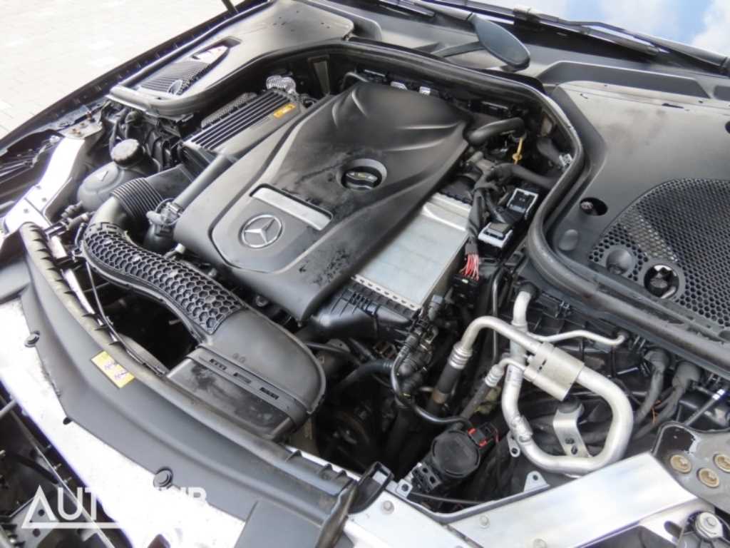 Mercedes-Benz E-Class — photo 05