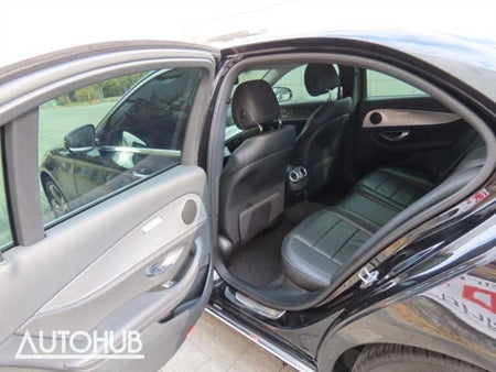 Mercedes-Benz E-Class — photo 15