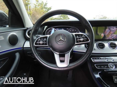 Mercedes-Benz E-Class — photo 17