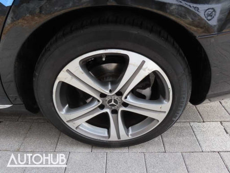 Mercedes-Benz E-Class — photo 18