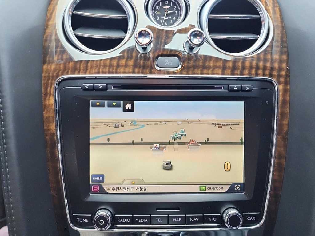 Bentley Continental — photo 15