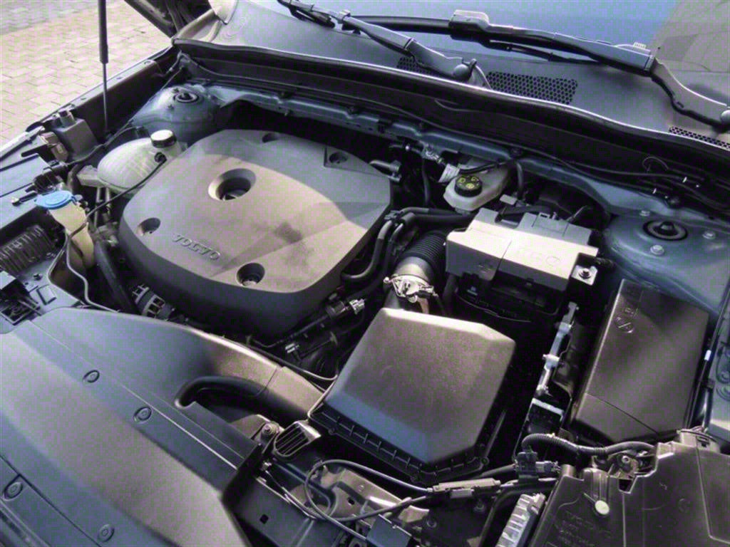 Volvo XC40 — photo 20