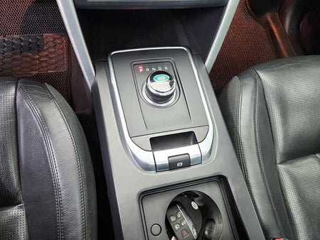 Land Rover Discovery Sport — photo 08
