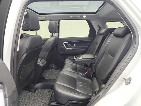 Land Rover Discovery Sport — photo 12
