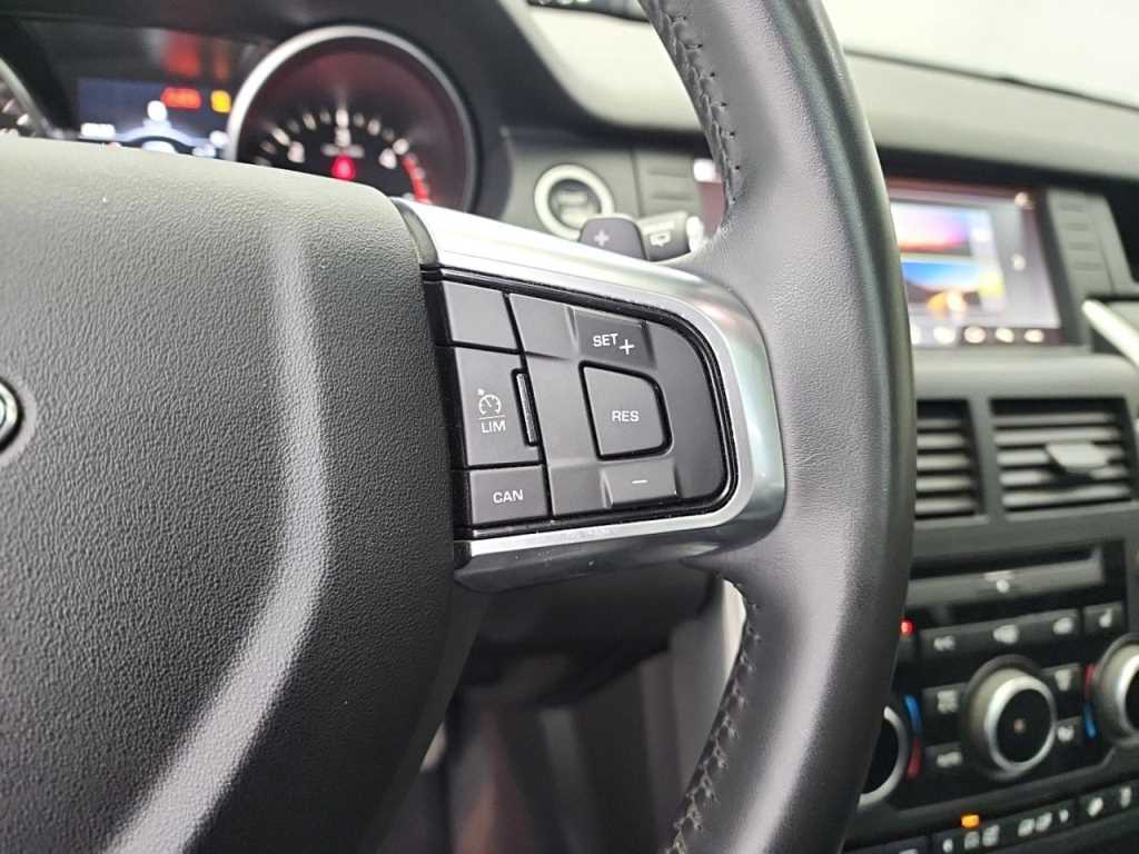 Land Rover Discovery Sport — photo 19
