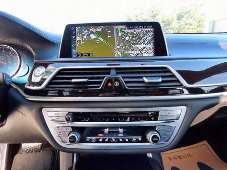 BMW 7-Series — photo 11
