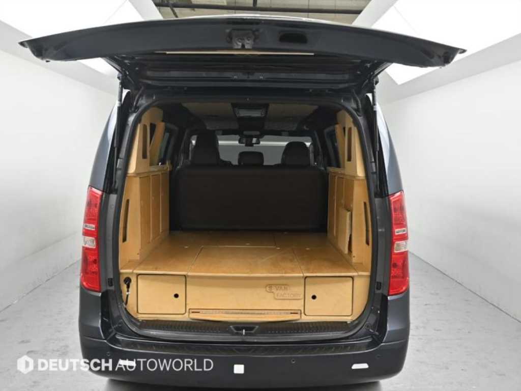Hyundai Starex — photo 02