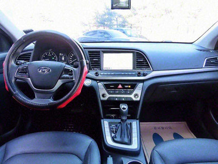 Hyundai Avante — photo 07