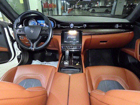 Maserati Quattroporte — photo 10