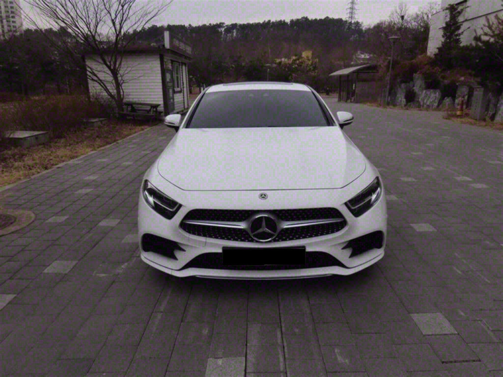 Mercedes-Benz CLS-Class — photo 01