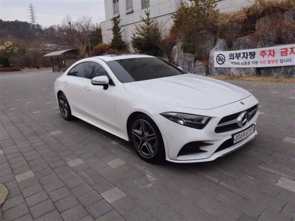 Mercedes-Benz CLS-Class — photo 02