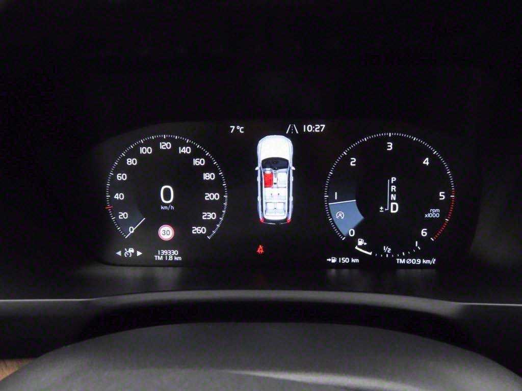 Volvo XC90 — photo 13