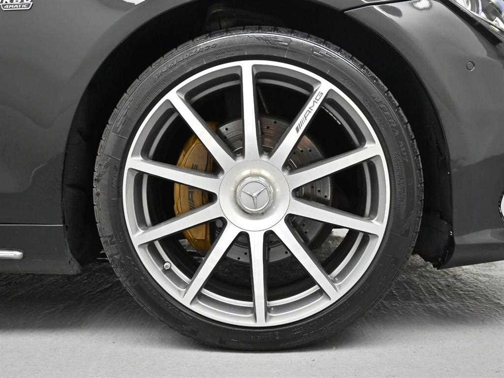 Mercedes-Benz S-Class — photo 05